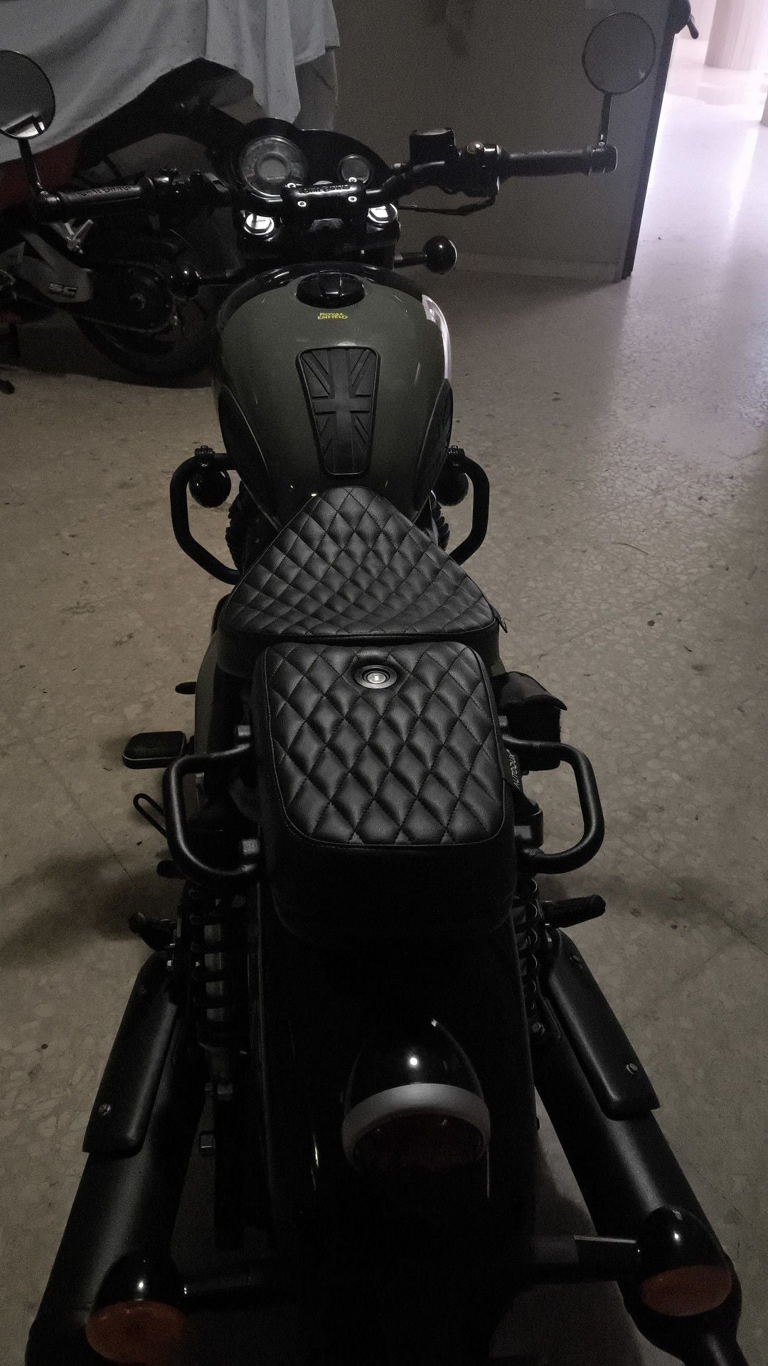 Autodux Fit for Royal Enfield Shotgun 650 Black Diamond Seat Set Black & Brown