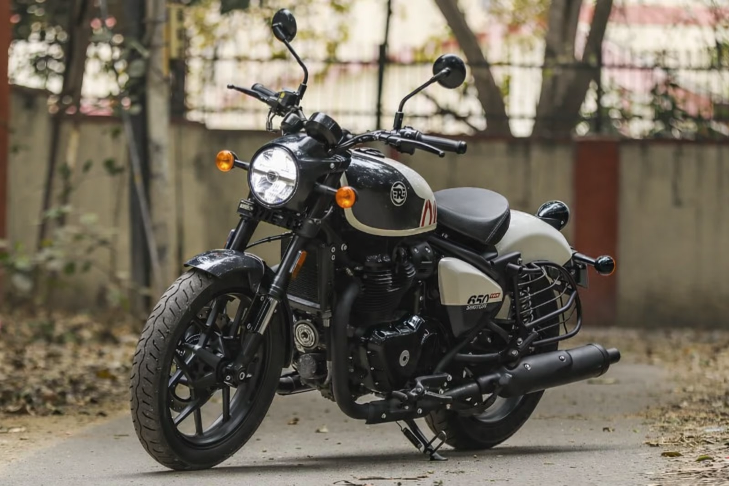 Royal Enfield Shotgun 650