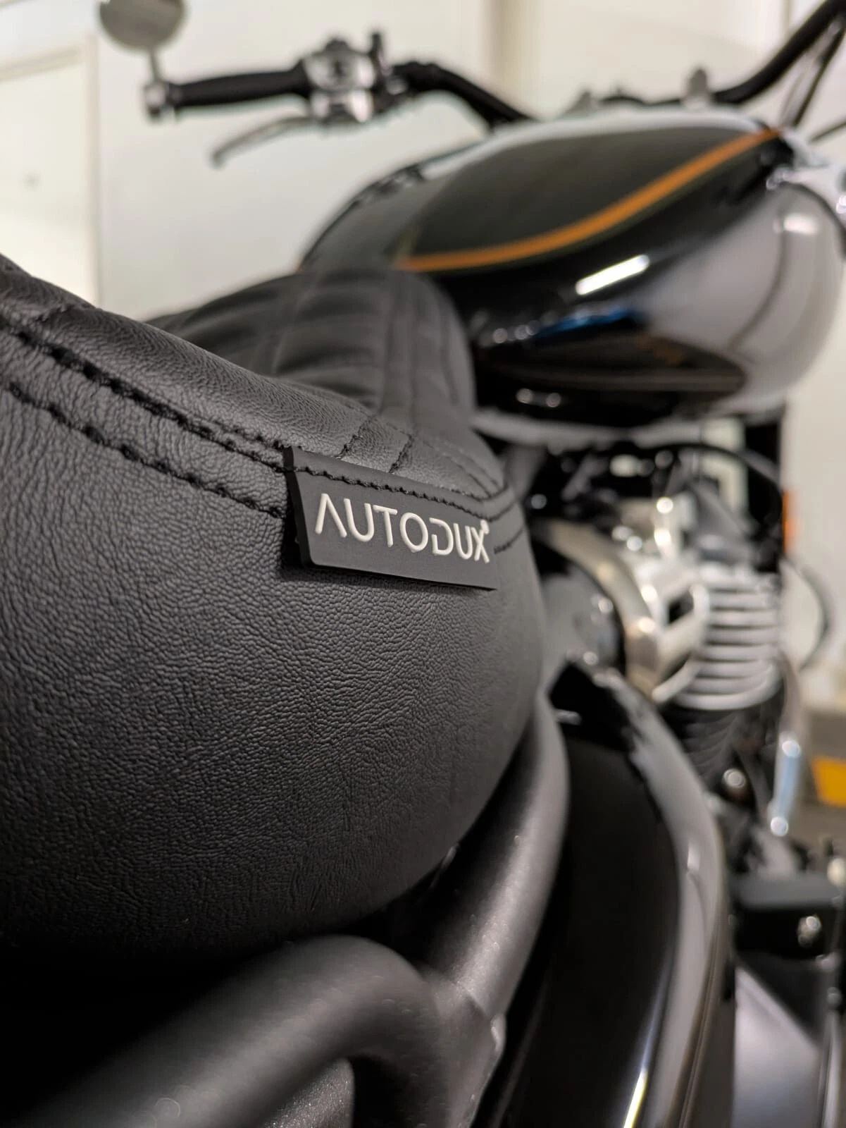 AUTODUX Comfort Touring Seat Fit For Royal Enfield Super Meteor 650 Rider Saddle